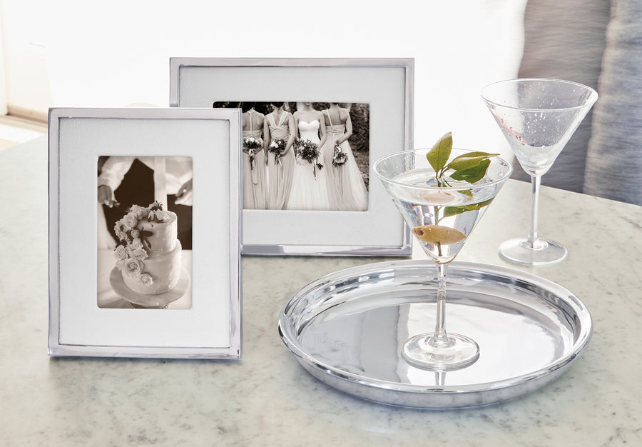 White Leather with Metal Border 4x6 Frame