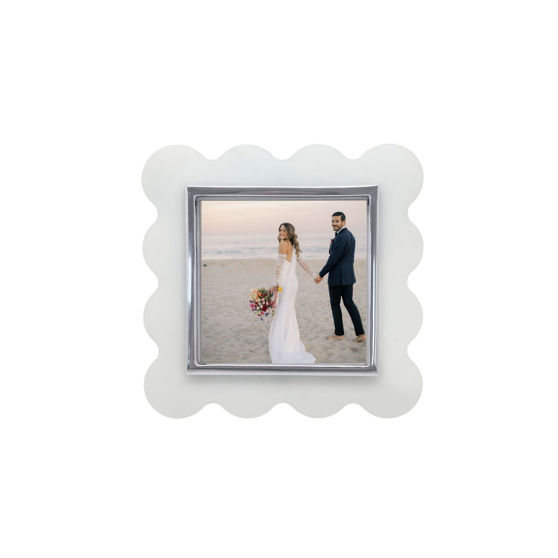Mod White Acrylic Scallop 4x4 Frame
