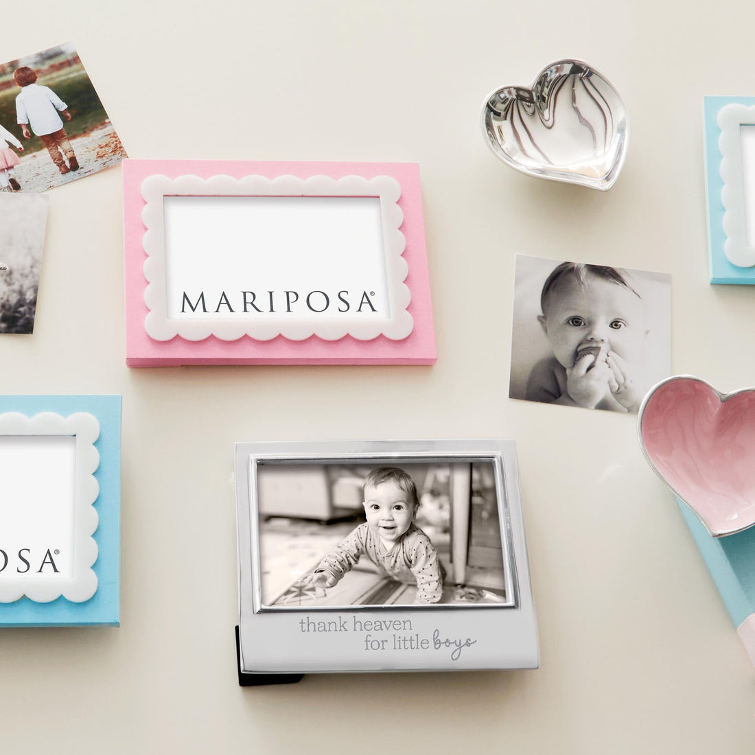 Pink with White Scalloped Acrylic Border 4x6 Frame