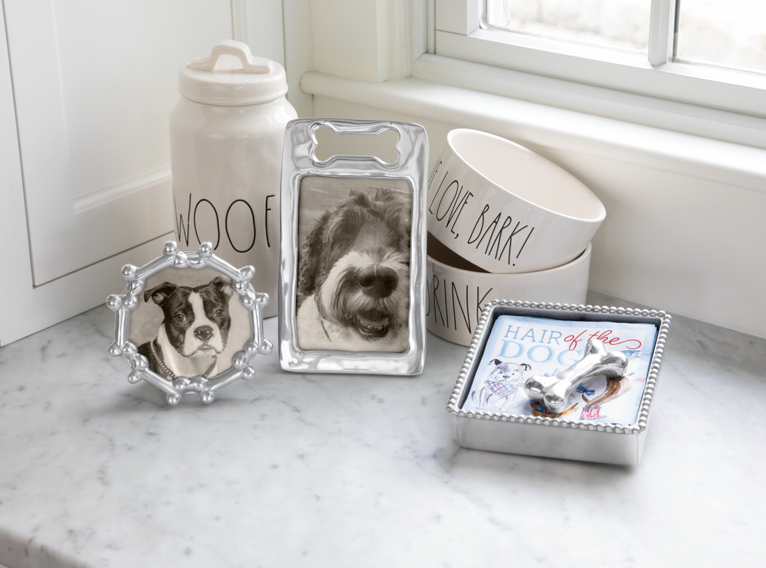 Dog Bone Round Frame